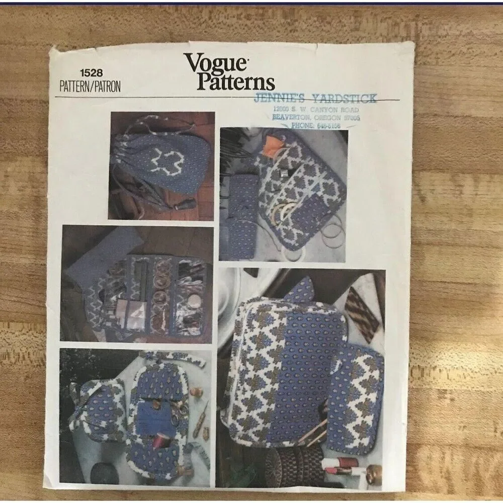#1528 Vogue home sewing pattern, sewing room craft patterns, jewelry roll, hangi